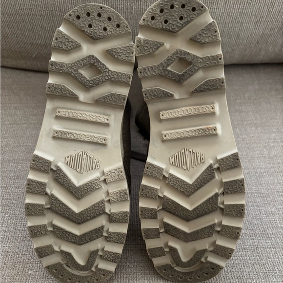 Palladium Pampa Pelaton Combat Boots Size 9 Women’s Beige Khaki Calf Buckles - Picture 11 of 12